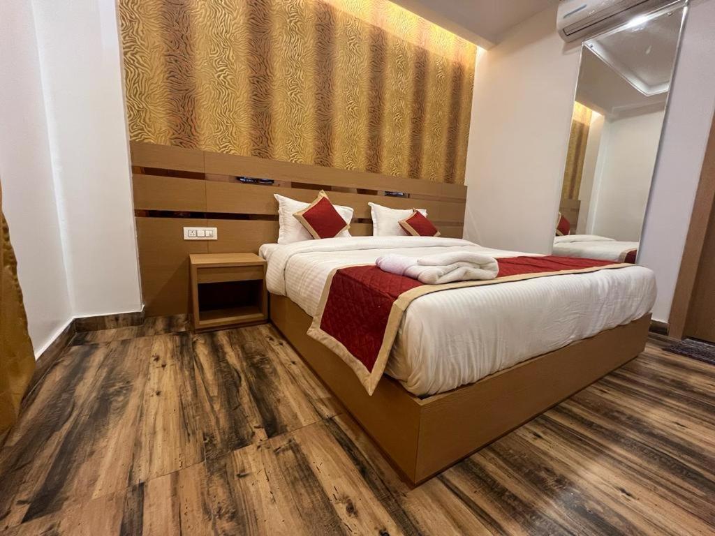 Hotel Royal Casa Lucknow Esterno foto