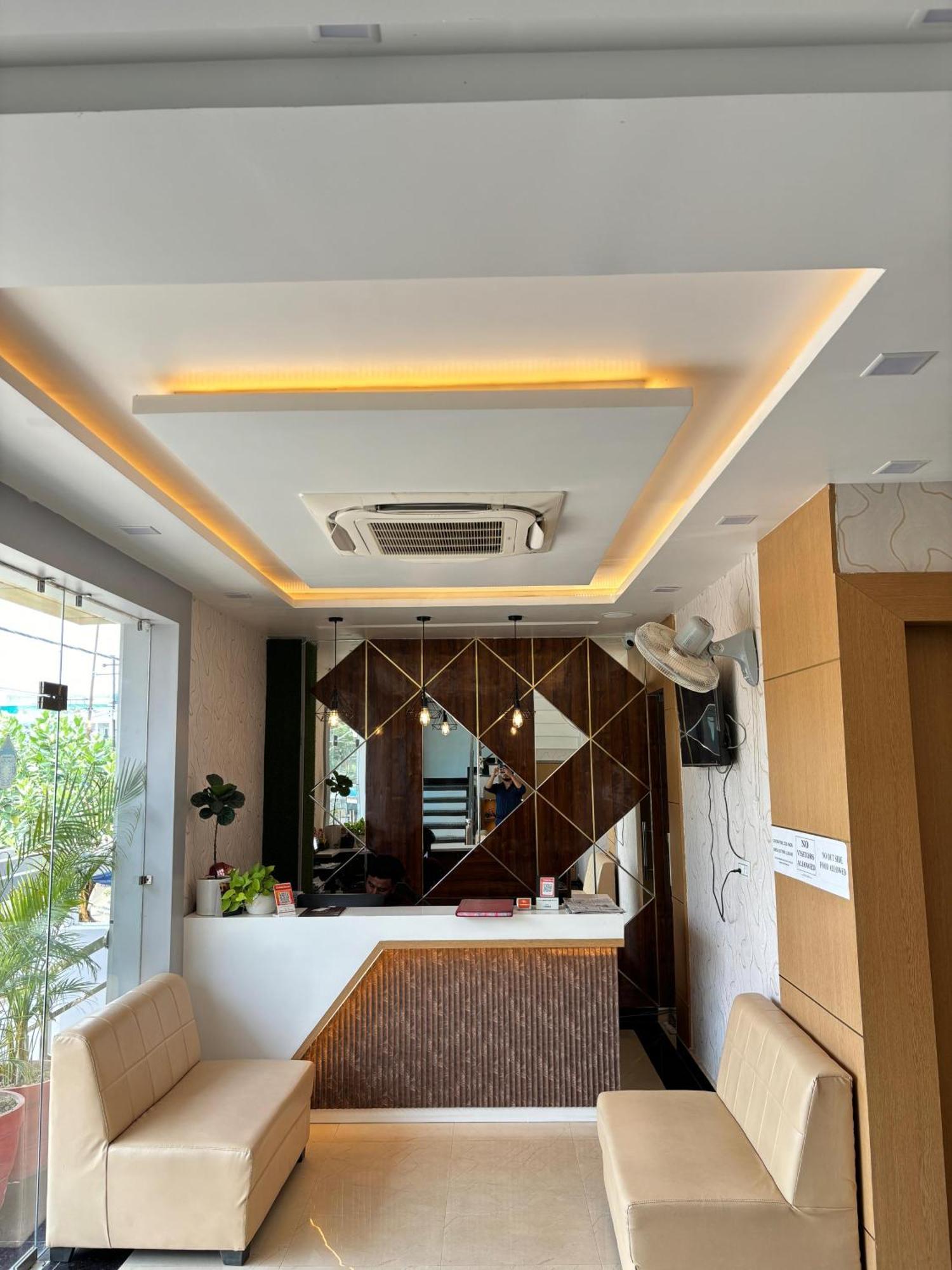 Hotel Royal Casa Lucknow Esterno foto
