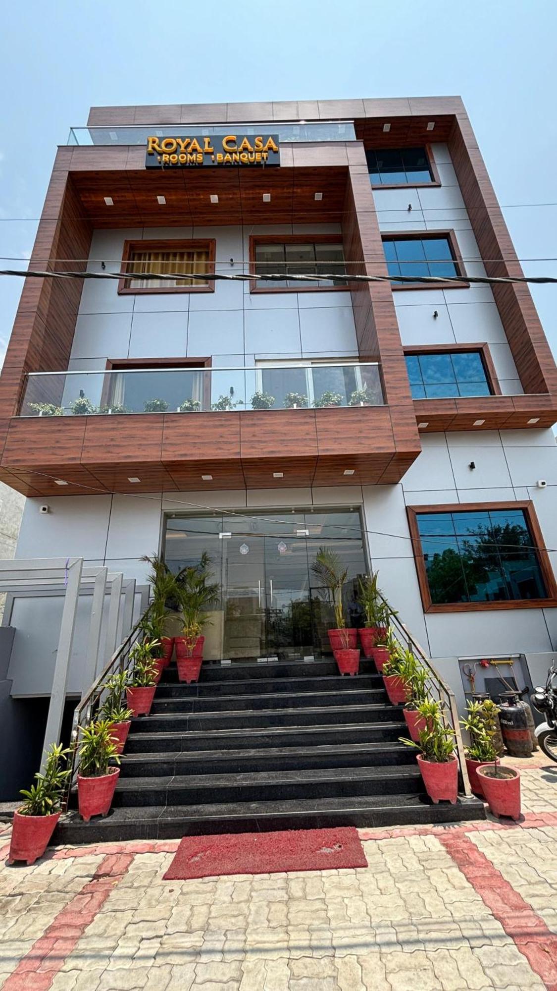 Hotel Royal Casa Lucknow Esterno foto